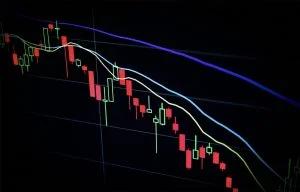 ¿Qué es la divergencia de convergencia de medias móviles (MACD)?